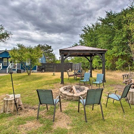 Pottsboro Home With Fire Pit Less Than 1 Mi To Lake Texoma! Екстер'єр фото