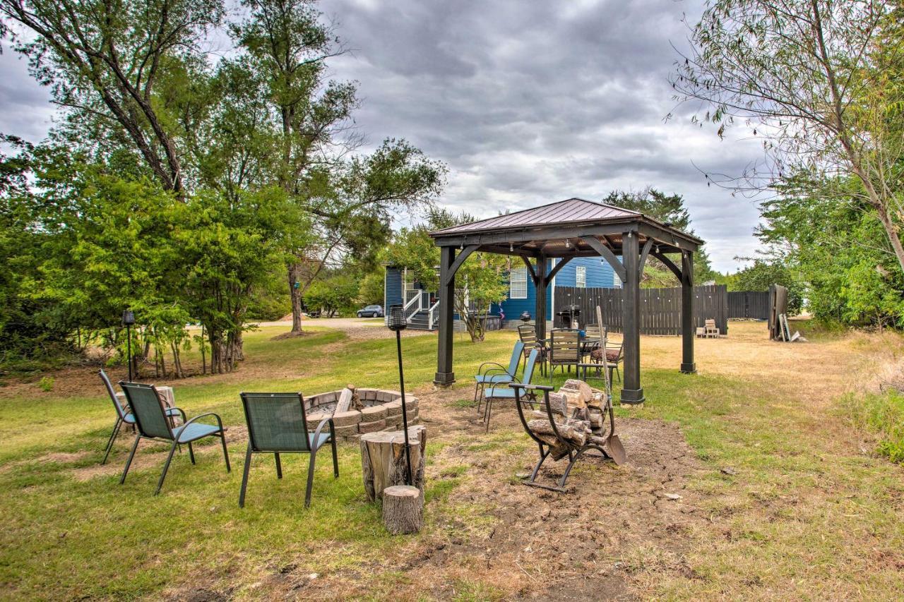 Pottsboro Home With Fire Pit Less Than 1 Mi To Lake Texoma! Екстер'єр фото
